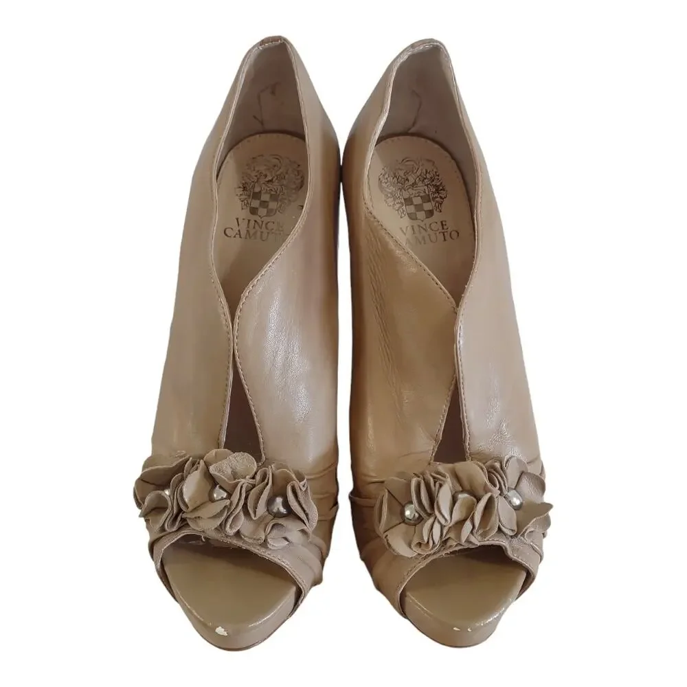 VINCE CAMUTO Camel Platform Stiletto Heels Size 8.5M Date Night Career Dressy